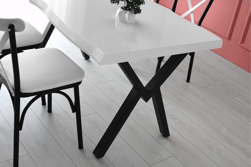 Spisebord Cauha 140 cm - Hvit - Spisebord & kjøkkenbord