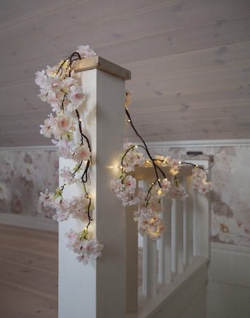 CherryFlower Girlander 180 cm - transparent rosa - Belysning - Dekorasjonsbelysning - Dekorativ innendørsbelysning - Partyslynge