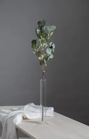 Eucalyptus dekorasjonskvist 30 cm - grønn - Belysning - Dekorasjonsbelysning - Dekorativ innendørsbelysning - Lyslist