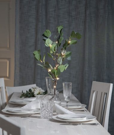 Eucalyptus dekorasjonskvist 30 cm - grønn - Belysning - Dekorasjonsbelysning - Dekorativ innendørsbelysning - Lyslist