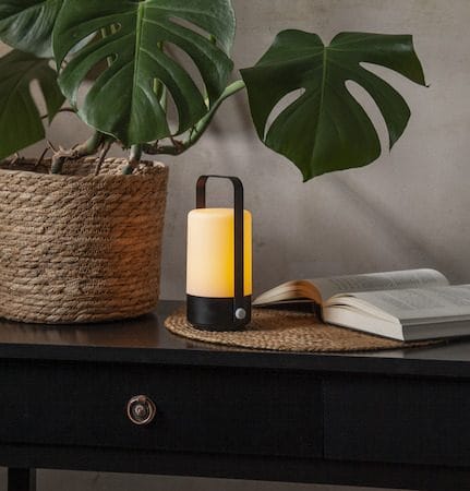 Flame Lantern lykt 10 cm - svart - Belysning - Dekorasjonsbelysning - Dekorativ innendørsbelysning - Batteridrevne lys