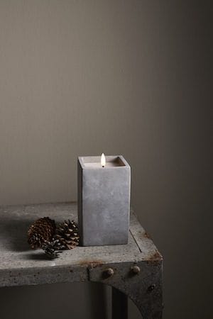Flamme Cem LED-kubbelys 9 cm - grå - Belysning - Dekorasjonsbelysning - Dekorativ innendørsbelysning - Batteridrevne lys