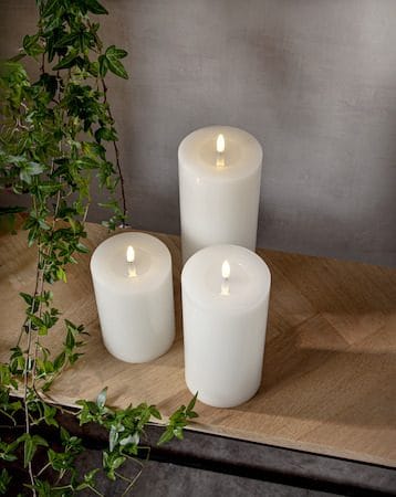 Flamme Flow Big LED-kubbelys 17,5 cm - hvit - Belysning - Dekorasjonsbelysning - Dekorativ innendørsbelysning - Batteridrevne lys