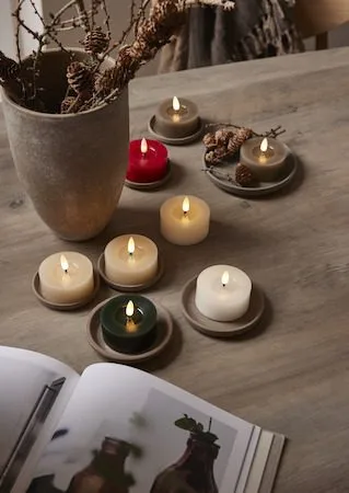 Flamme Flow LED-telys 2-pakning 7 cm - hvit - Belysning - Dekorasjonsbelysning - Dekorativ innendørsbelysning - Batteridrevne lys
