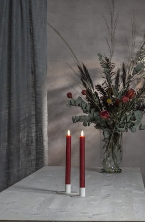 Flamme Rustic LED antikklys 2-pakning 24,5 cm - mørkerød - Belysning - Dekorasjonsbelysning - Dekorativ innendørsbelysning - Batteridrevne lys