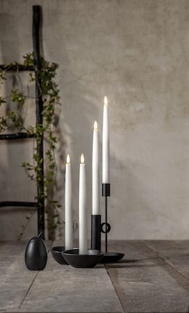 Flamme Slim LED-antikklys 4-pakning - hvit - Belysning - Dekorasjonsbelysning - Dekorativ innendørsbelysning - Batteridrevne lys