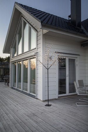 Albero dekorasjonstre med belysning 250 cm - svart med hvite lyspunkter - Belysning - Dekorasjonsbelysning - Dekorativ utendørsbelysning - Lyslenke utendørs
