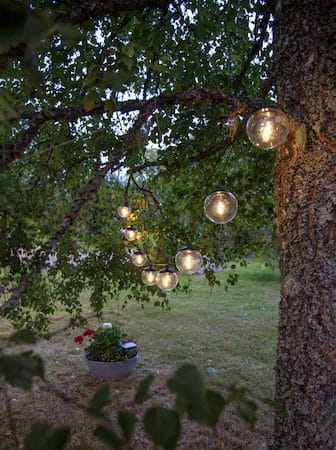 Globe solcellelysslynge 10 cm - svart og transparent - Belysning - Dekorasjonsbelysning - Dekorativ utendørsbelysning - LED-belysning utendørs