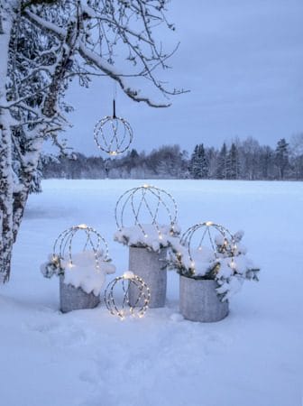 Sphere utendørsdekorasjon med belysning 30 cm - Svart - Belysning - Dekorasjonsbelysning - Dekorativ utendørsbelysning - Lyslenke utendørs
