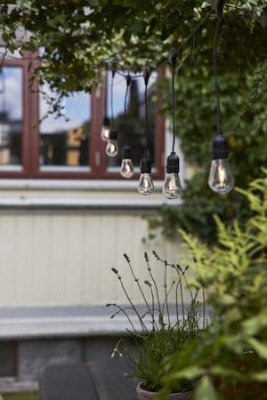 String Light lysslynge - transparent og svart - Belysning - Dekorasjonsbelysning - Dekorativ utendørsbelysning - Lyslenke utendørs