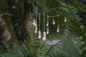 String Light lysslynge - transparent - Belysning - Dekorasjonsbelysning - Dekorativ utendørsbelysning - Lyslenke utendørs