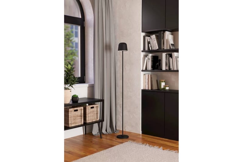 Gulvlampe Eglo Mannera-L Svart/Stål - Svart/Stål - Belysning - Innendørsbelysning & Lamper - Gulvlampe