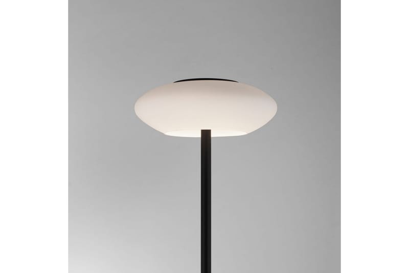 Gulvlampe Q-Etienne - 35x152x35 cm - Belysning - Innendørsbelysning & Lamper - Gulvlampe