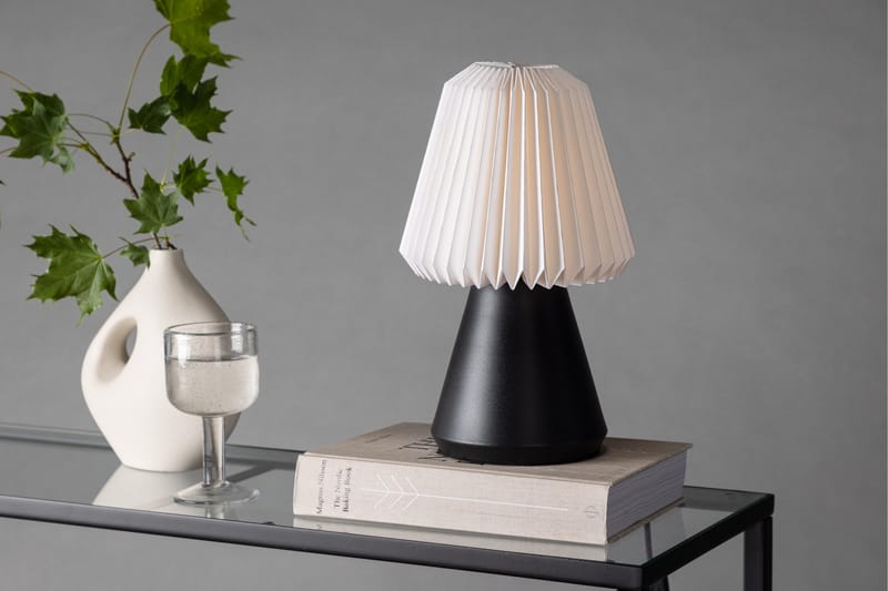 Fjällen Bordlampe - Svart - Belysning - Innendørsbelysning & Lamper - Soveromslampe - Sengelamper - Nattbordslampe stående
