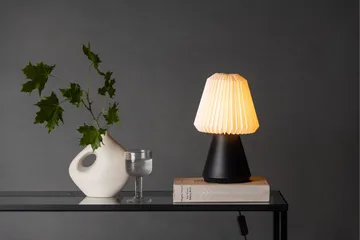 Fjällen Bordlampe - Svart - Belysning - Innendørsbelysning & Lamper - Soveromslampe - Sengelamper - Nattbordslampe stående