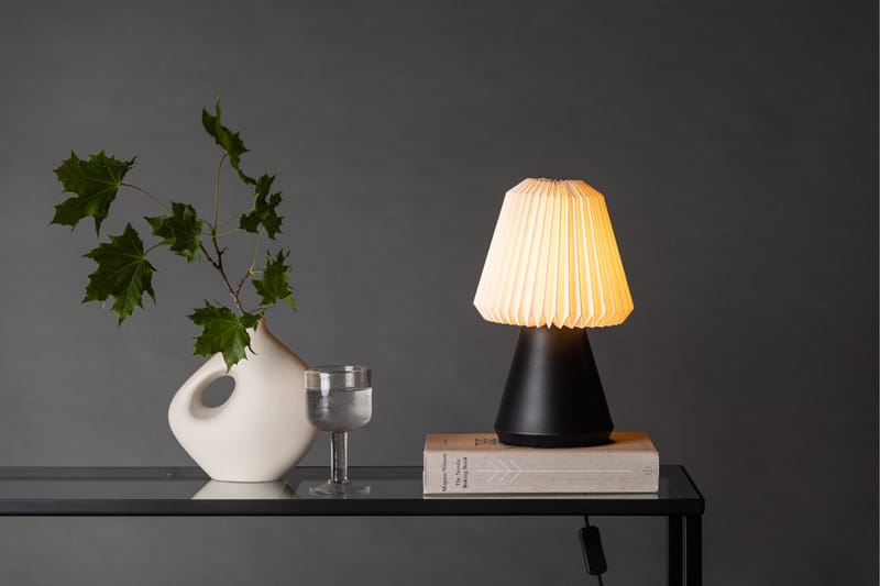 Fjällen Bordlampe - Svart - Belysning - Innendørsbelysning & Lamper - Soveromslampe - Sengelamper - Nattbordslampe stående