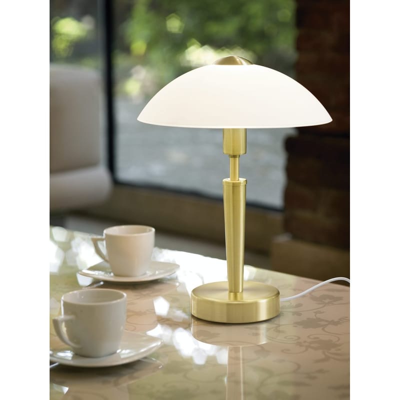 Bordlampe Solo med touch - Matt messing - Belysning - Innendørsbelysning & Lamper - Soveromslampe - Sengelamper - Nattbordslampe stående