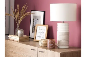 Navia Bordlampe 30 cm - Hvit - Belysning - Innendørsbelysning & Lamper - Soveromslampe - Sengelamper - Nattbordslampe stående