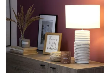 Navia Bordlampe 30 cm - Hvit - Belysning - Innendørsbelysning & Lamper - Soveromslampe - Sengelamper - Nattbordslampe stående