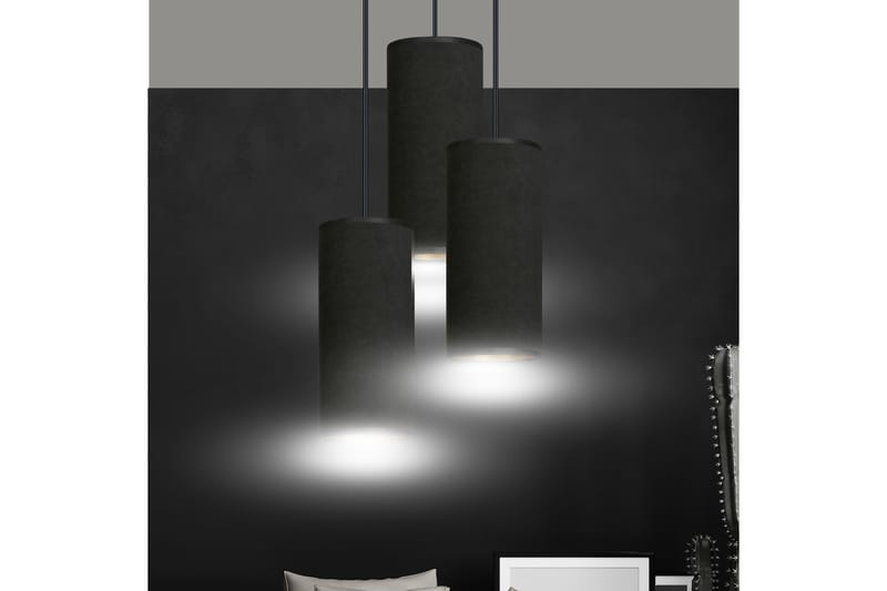 Bente 3 Premium pendel Svart - Scandinavian Choice - Taklampe soverom - Kjøkkenlampe & taklampe kjøkken - Lamper gang - Vinduslampe - Pendellamper & Hengelamper - Taklampe stue - Vinduslampe hengende - Taklampe