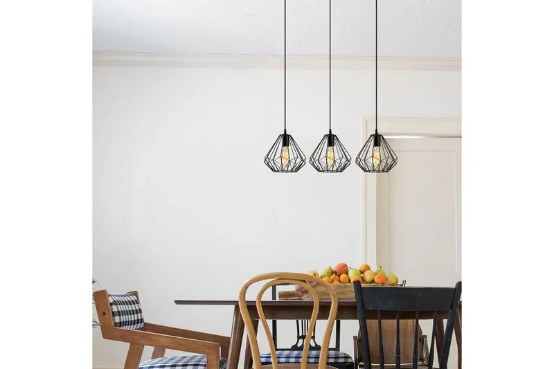 Taklampe Almasi Three Svart - Svart - Belysning - Innendørsbelysning & Lamper - Taklampe - Kjøkkenlampe & taklampe kjøkken