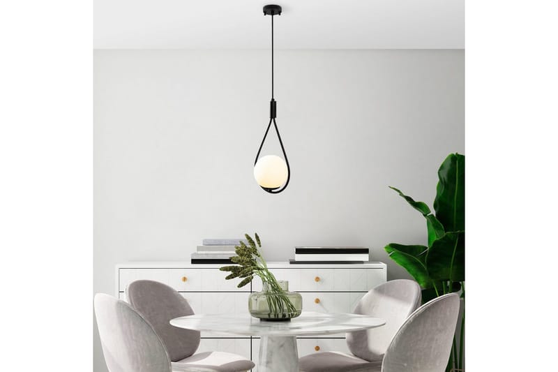 Taklampe Rate 8 svart - Svart - Belysning - Innendørsbelysning & Lamper - Taklampe - Kjøkkenlampe & taklampe kjøkken