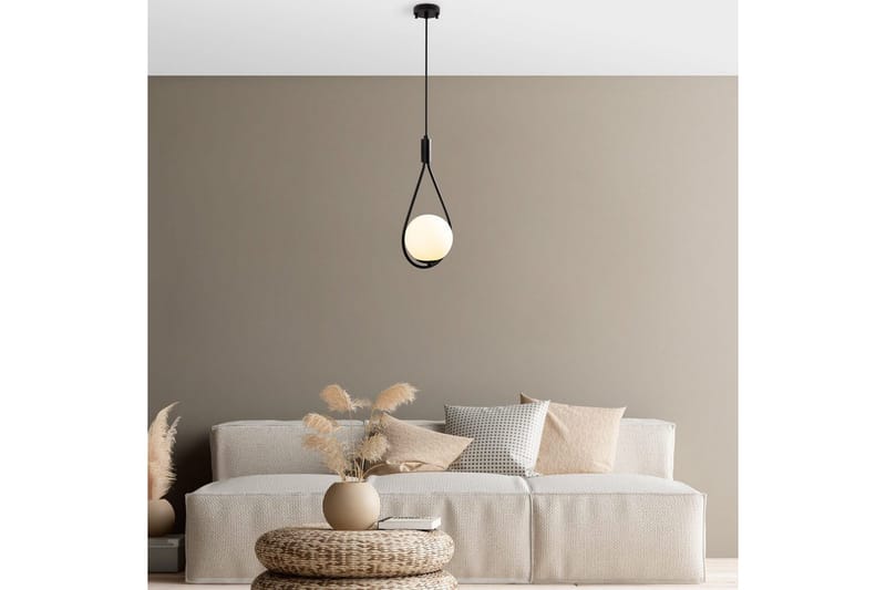 Taklampe Rate 8 svart - Svart - Belysning - Innendørsbelysning & Lamper - Taklampe - Kjøkkenlampe & taklampe kjøkken