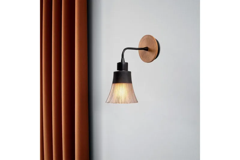 Vegg lampe Vellor Svart - Svart - Belysning - Innendørsbelysning & Lamper - Gulvlampe