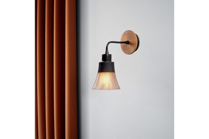 Vegg lampe Vellor Svart - Svart - Belysning - Innendørsbelysning & Lamper - Gulvlampe