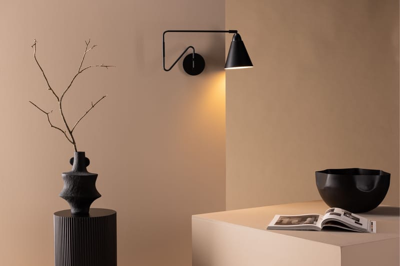 Amicola Vegglampe 24 cm - Svart - Belysning - Innendørsbelysning & Lamper - Vegglampe - Veggarmatur