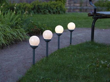 Globus 4-pakning solcellepullerter 27 cm - hvit - Belysning - Utendørsbelysning