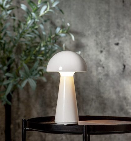 Mushroom Bordlampe 16 cm - hvit - Belysning - Utendørsbelysning - Bordlampe utendørs
