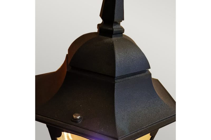 Sokkellykt Elstead Lighting Chapel - Belysning - Utendørsbelysning - Stolpelykt & portlykt