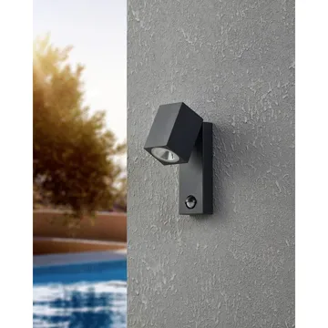 Utvendig vegglampe Sakeda med sensor - Antrasitt - Belysning - Utendørsbelysning - Fasadebelysning & vegglykter