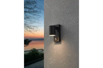 Vegglampe Utebelysning Eglo Riga 5 med Sensor Hvit Klar - Svart - Belysning - Utendørsbelysning - Fasadebelysning & vegglykter