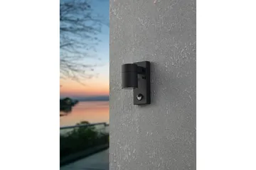 Vegglampe Utebelysning Eglo Riga 5 med Sensor Hvit Klar - Svart - Belysning - Utendørsbelysning - Fasadebelysning & vegglykter