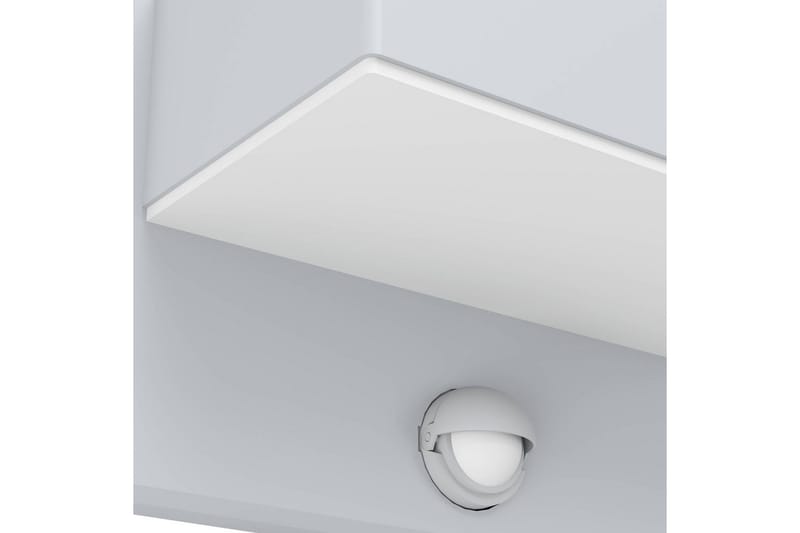 Vegglampe Utendørs Eglo Azzinano med Sensor - Sølv/Hvit - Belysning - Utendørsbelysning - Fasadebelysning & vegglykter