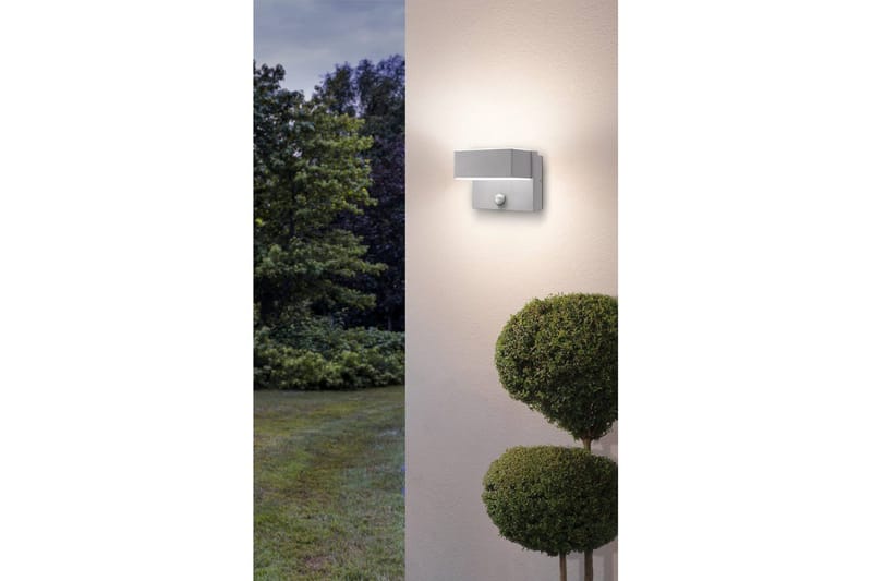 Vegglampe Utendørs Eglo Azzinano med Sensor - Sølv/Hvit - Belysning - Utendørsbelysning - Fasadebelysning & vegglykter