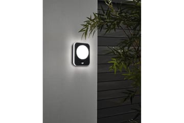 Vegglampe Utendørs Eglo Madriz med Sensor - Svart/Hvit - Belysning - Utendørsbelysning - Fasadebelysning & vegglykter