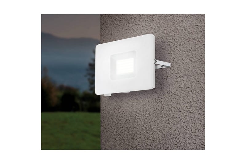 Vegglampe Utendørsbelysning Eglo Faedo 3 50W, Hvit - Hvit - Belysning - Utendørsbelysning - Fasadebelysning & vegglykter
