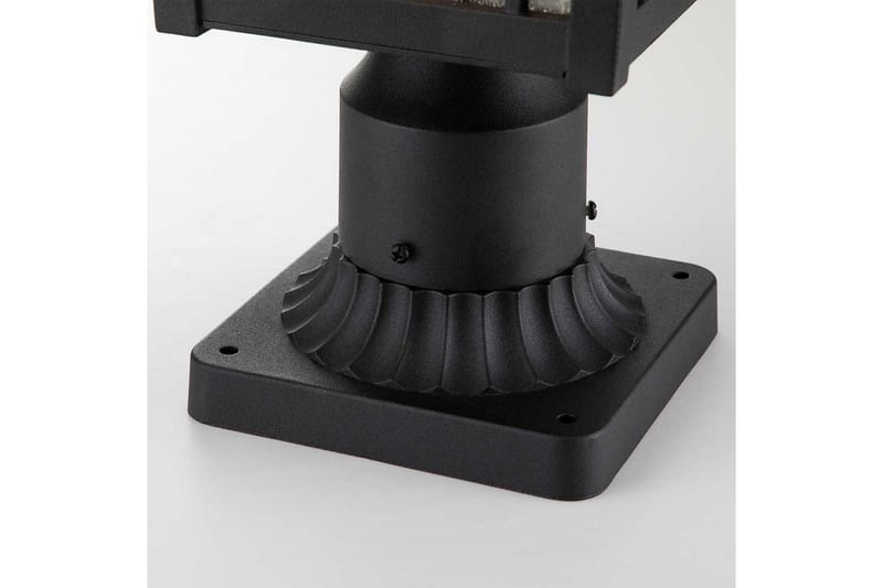 Sokkellykt Quoizel Cedar Point - Belysning - Utendørsbelysning - Stolpelykt & portlykt