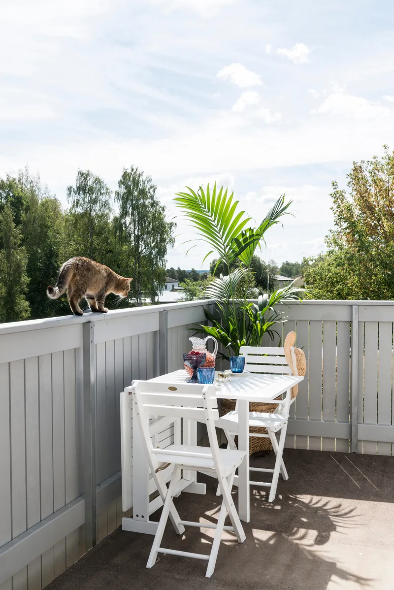 Klaffebord Hillerstorp Åre 70 x 16/76/136 cm - Hvit - Hagemøbler & utemiljø - Balkong & terrasse - Balkongmøbler - Balkongbord