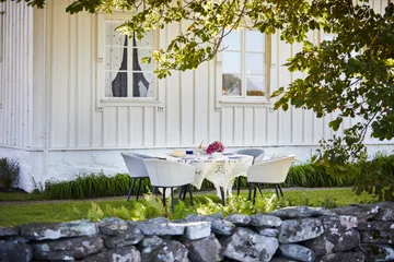 Hillerstorp Oxhult utebord Ø145 cm svart - Svart - Hagemøbler & utemiljø - Hagebord - Spisebord ute