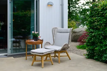 Hillerstorp Himmelsnäs rundt sidebord brett / utebord og avlastningsbord utendørs 60 cm tre - Brun - Hagemøbler & utemiljø - Hagebord - Sidebord utendørs