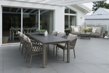 Hillerstorp Jet Set Spisebord 90 cm Beige - Beige - Hagemøbler & utemiljø - Hagebord - Spisebord ute