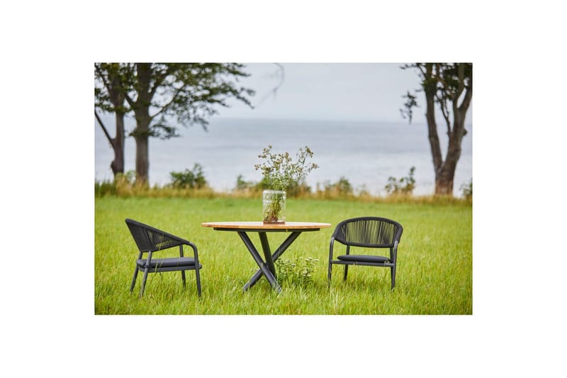 Hillerstorp Ekeryd utebord Ø110 cm - Hagemøbler & utemiljø - Hagebord - Spisebord ute