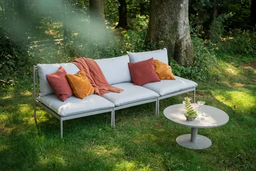 Hillerstorp Näsby sofabord utendørs Ø80 cm sand - Sand - Hagemøbler & utemiljø - Hagebord - Loungebord & Sofabord utendørs