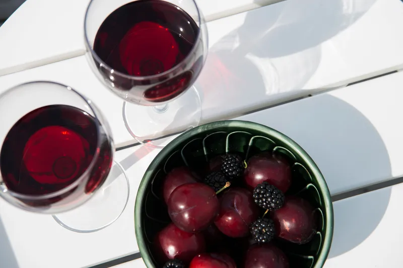 Sidebord Hillerstorp Tennessee Ø50 cm - Hvit - Hagemøbler & utemiljø - Hagebord - Sidebord utendørs