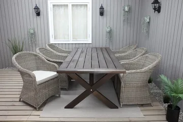 Hains Fasta Spisebord 220 cm - Brun - Hagemøbler & utemiljø - Hagebord - Spisebord ute