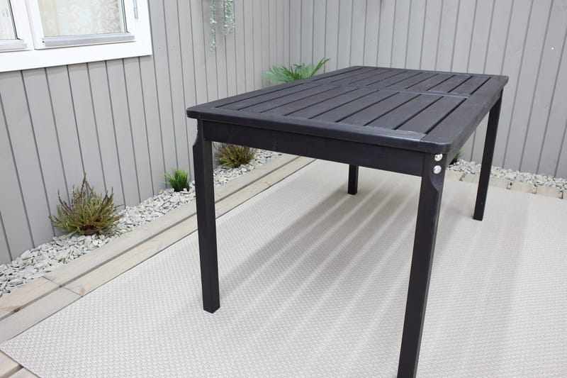 Olivio Spisebord 135x77 cm - Svart - Hagemøbler & utemiljø - Hagebord - Spisebord ute